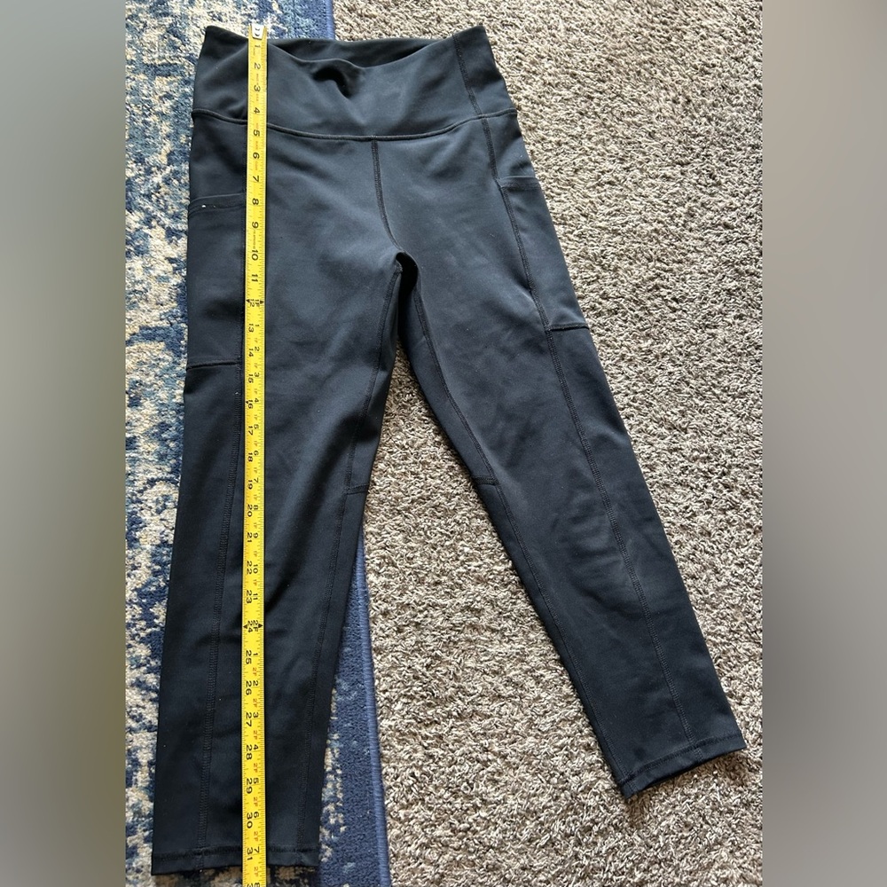 Marika Black Leggings w/ pockets- size m - Picture 4 of 8